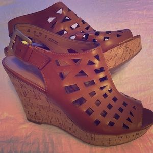 Franco Sarto “Sassy” wedges size 9 tan